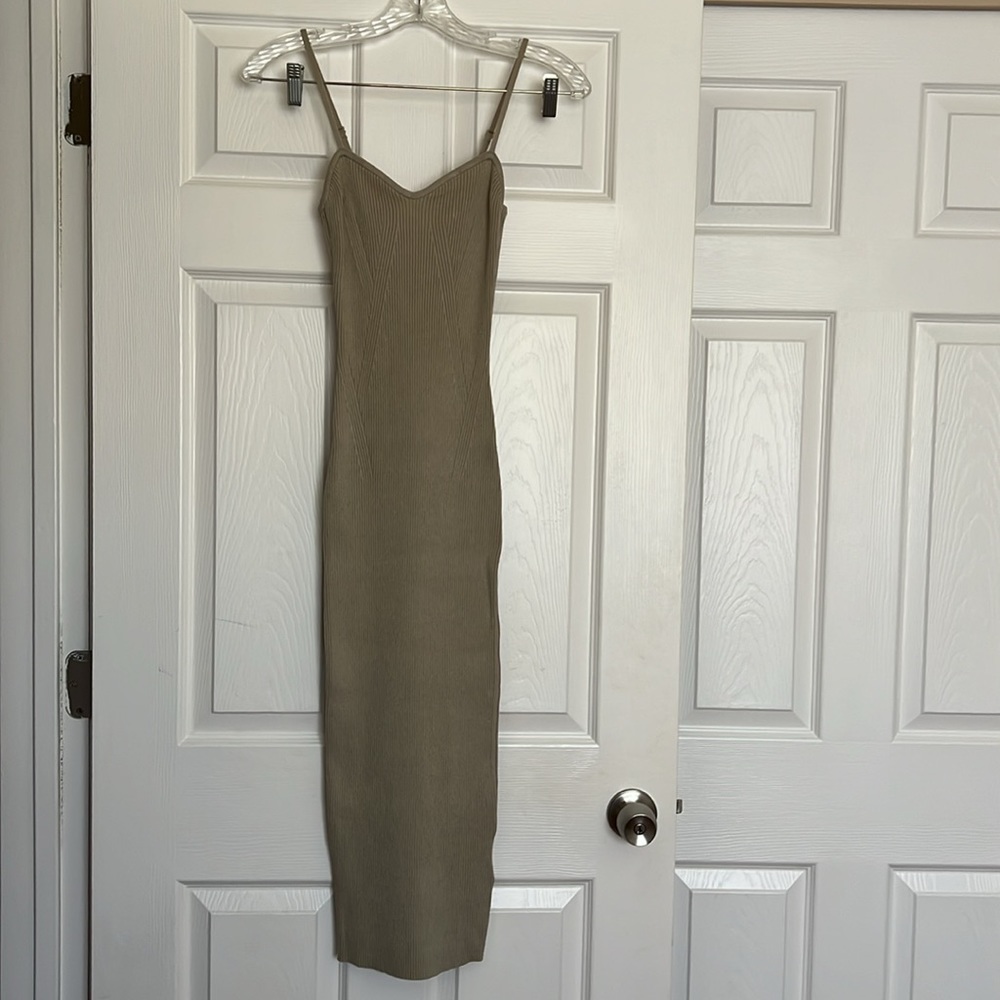 H&M Light Khaki Green Ribbed Knit Midi Dress XS